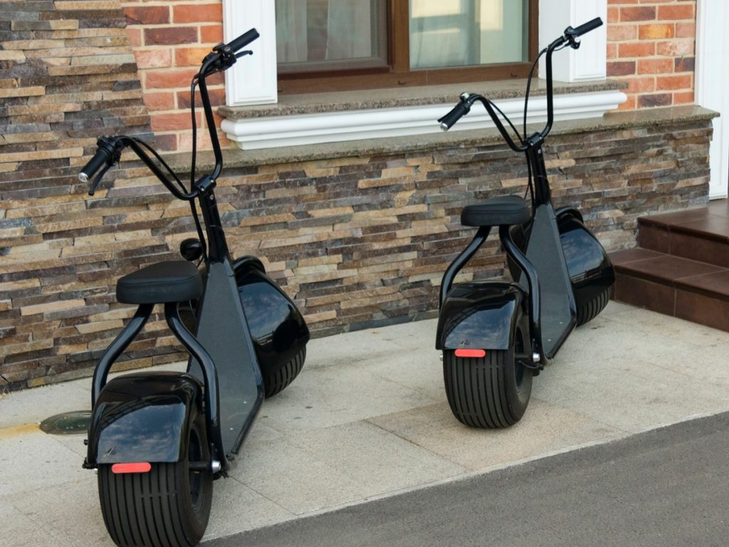 What grinds my gears - e-scooters in the bike lanes