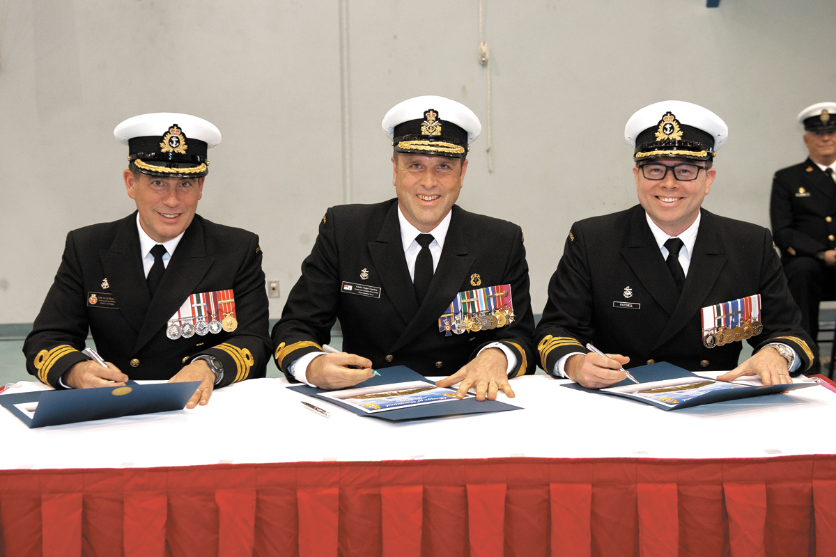 HMCS Ottawa Change of Command - Pacific Navy News : Pacific Navy News
