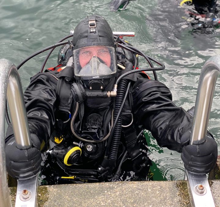 HMCS Malahat Divers back in the water : Pacific Navy News