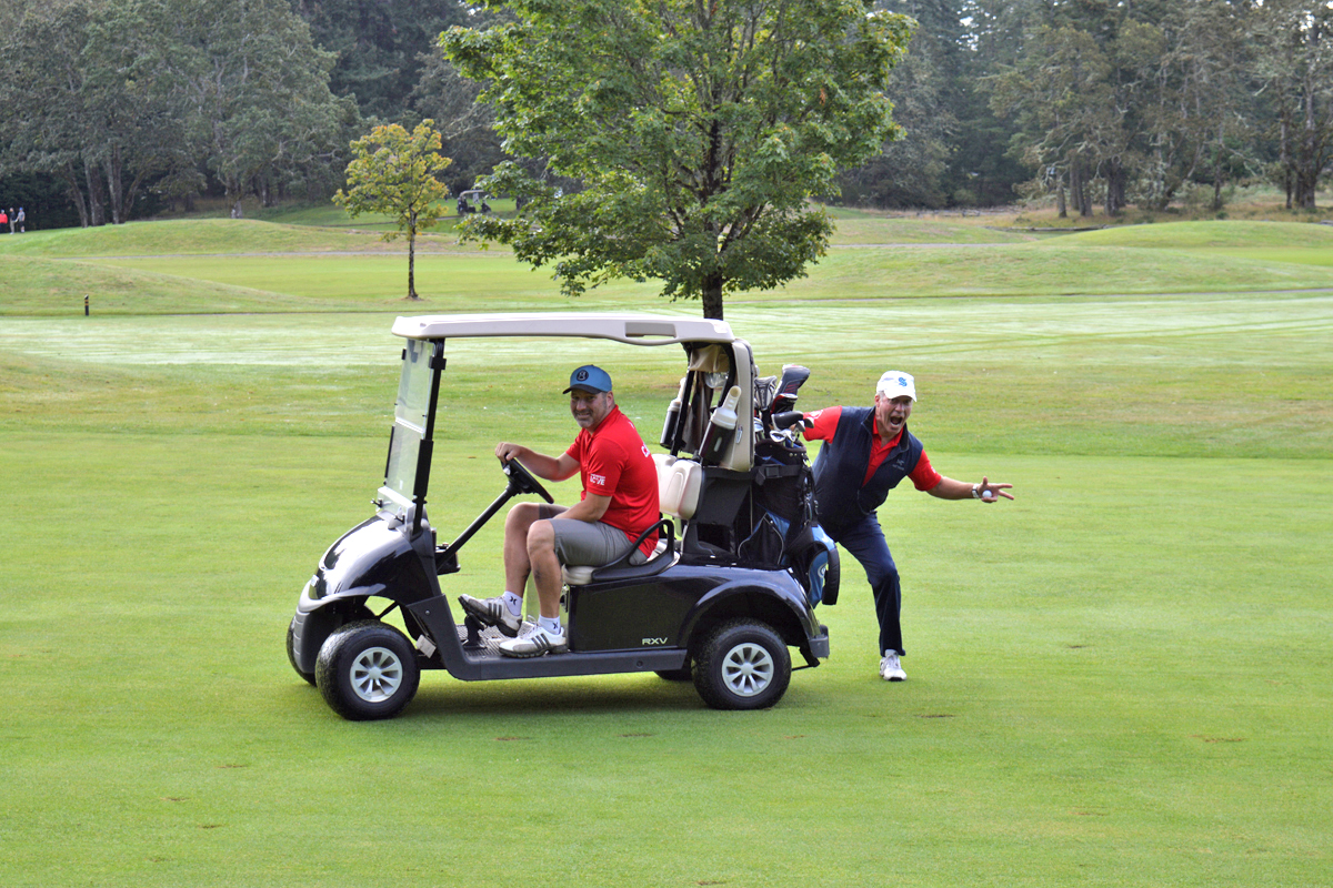 Shenanigans were had on the golf course.