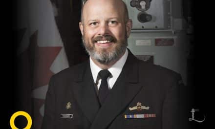 Salut au service du contre-amiral Christopher Robinson