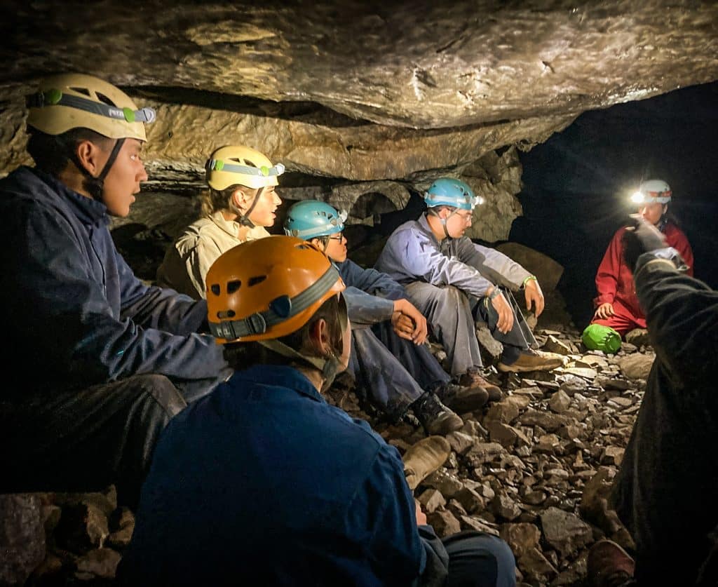 Junior Canadian Rangers (JCRs) exploring a cave
during the 2025 iteration of the National Leader
Enhanced Training Session (NLETS). Photo: Master
Corporal (MCpl) Jason Shafto