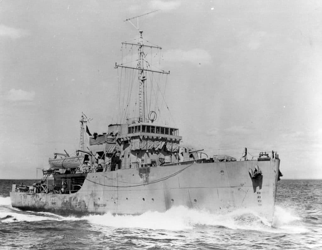 HMCS Esquimalt at sea in 1944. Photo: The Department of National Defence of Canada