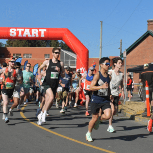 Annual Navy Run Celebrates 20 Years and Draws Hundreds to CFB Esquimal