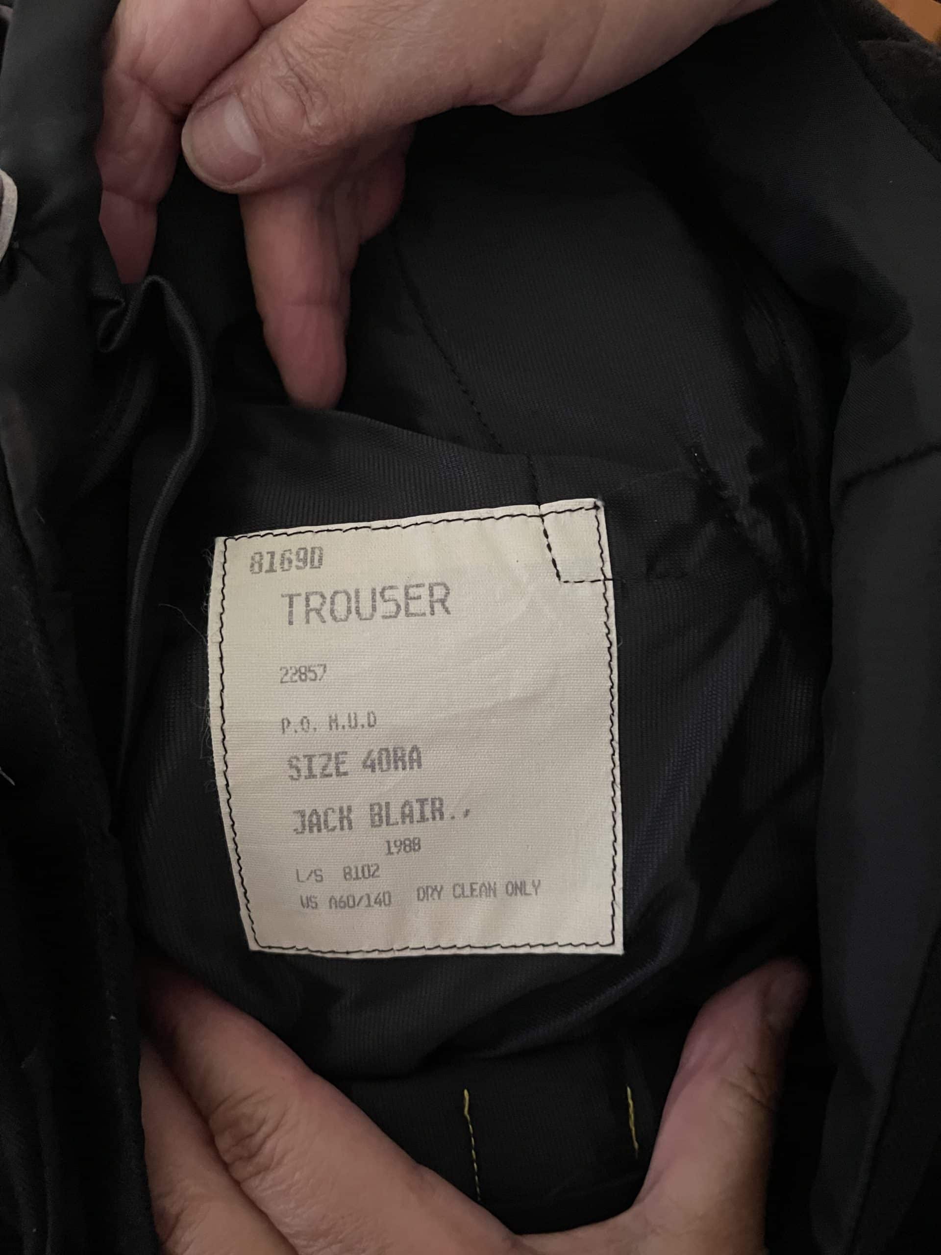 Navy officer mess kit size 40 with gold braid 091825