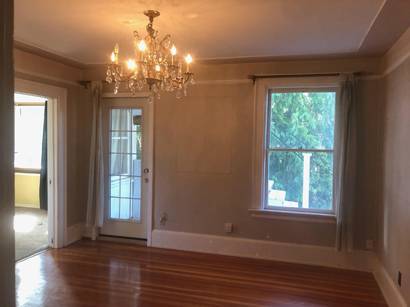 Apartment for Rent in a Converted Mansion – Upper Quadra St