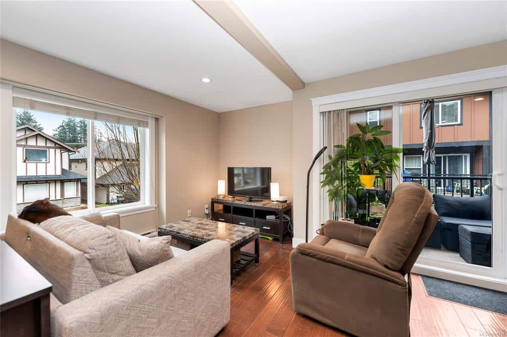 Maison en rangée à Langford : 4 chambres, 4 salles de bain – 659 000 $