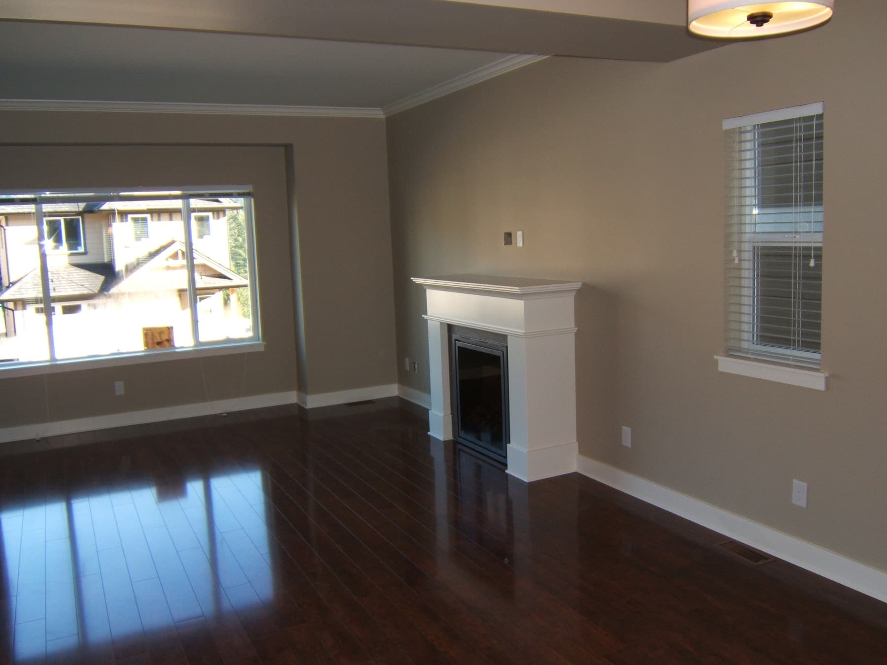 2010 Family Home for Rent – Langford Lake